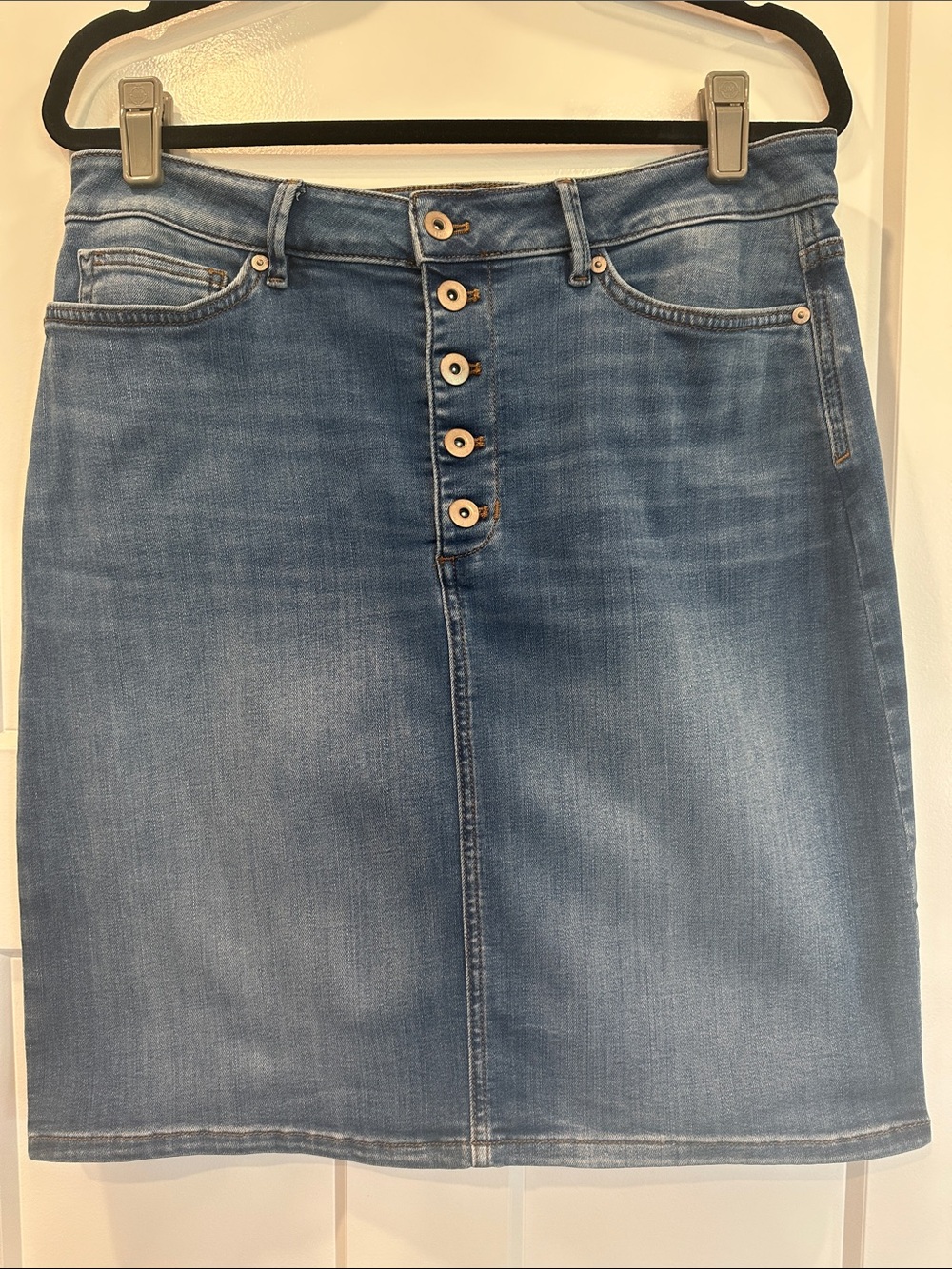 J. Jill Medium Blue Button-Front Denim Skirt, Size 10